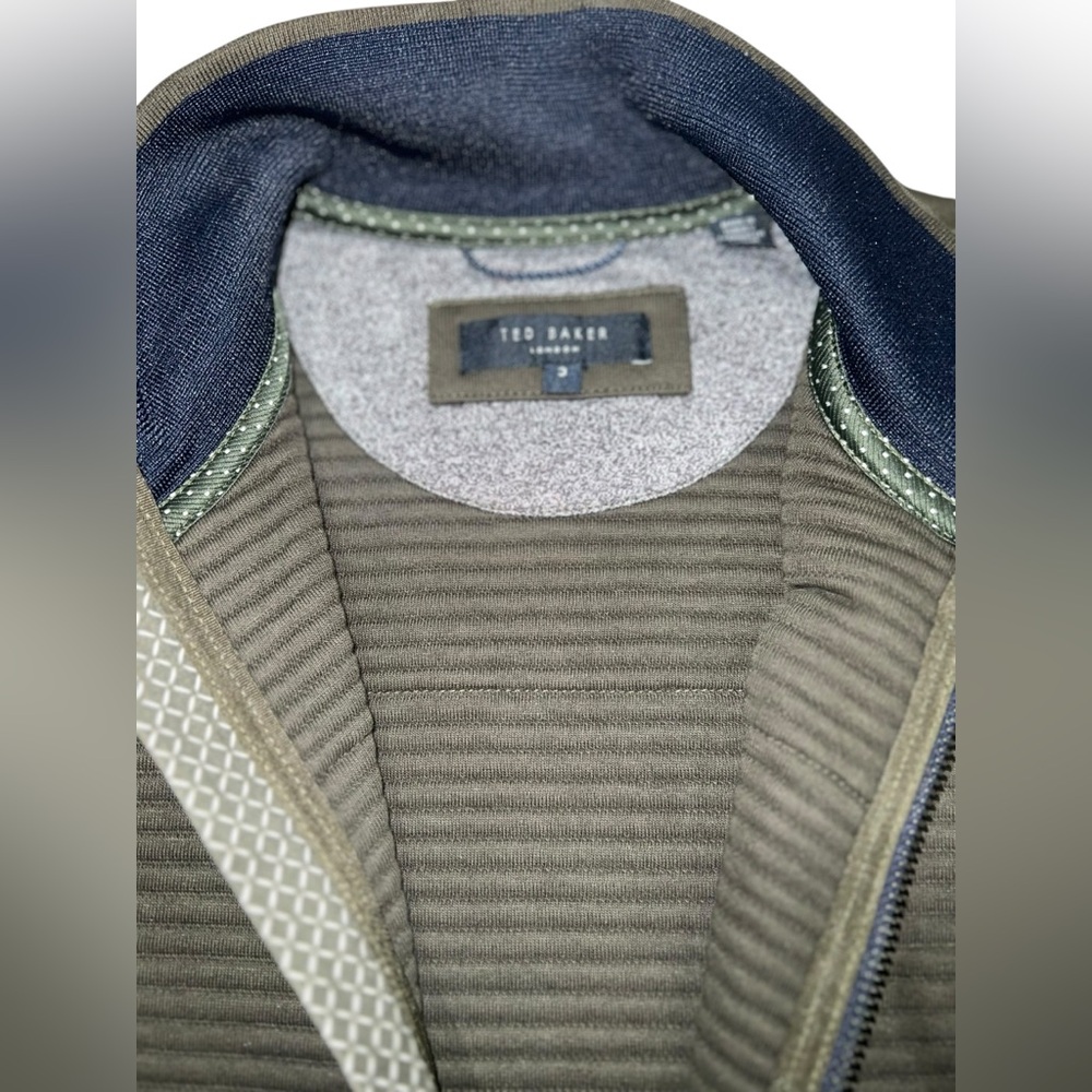 Ted Baker London Quilted Full Zip Jacket Men’s 3 Med Olive Green Sardin * flaws - Picture 8 of 10